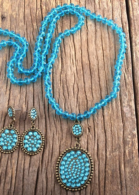 Long Boho Pearls Necklace