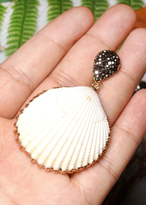 Boho Dangle Shell Earrings