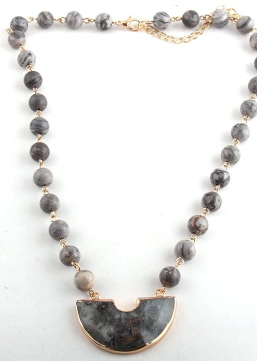 Boho Pearl Necklace with Pendant