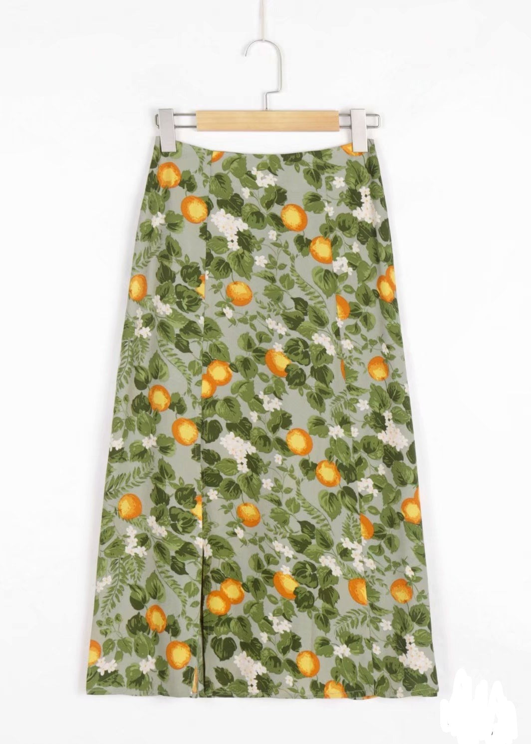 Boho mid-length Green Boho skirt with slit leaf pattern