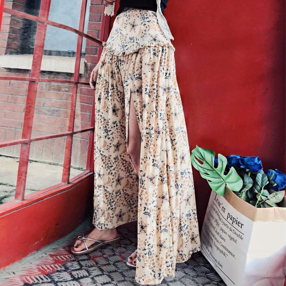 Boho Romantic Long Pleated Skirt with Floral Print in Beige | Boho